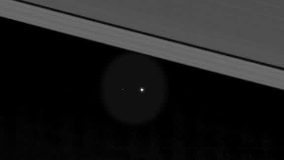 earth through saturn's rings